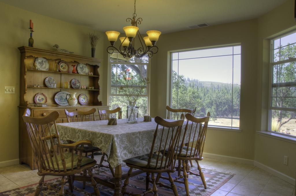 Red Tail Ranch Bed & Breakfast Groveland Exterior photo